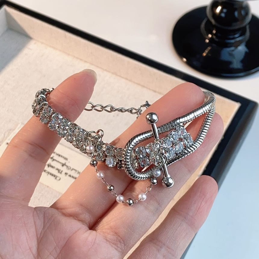 Sample Faux Pearl Bracelet / Necklace