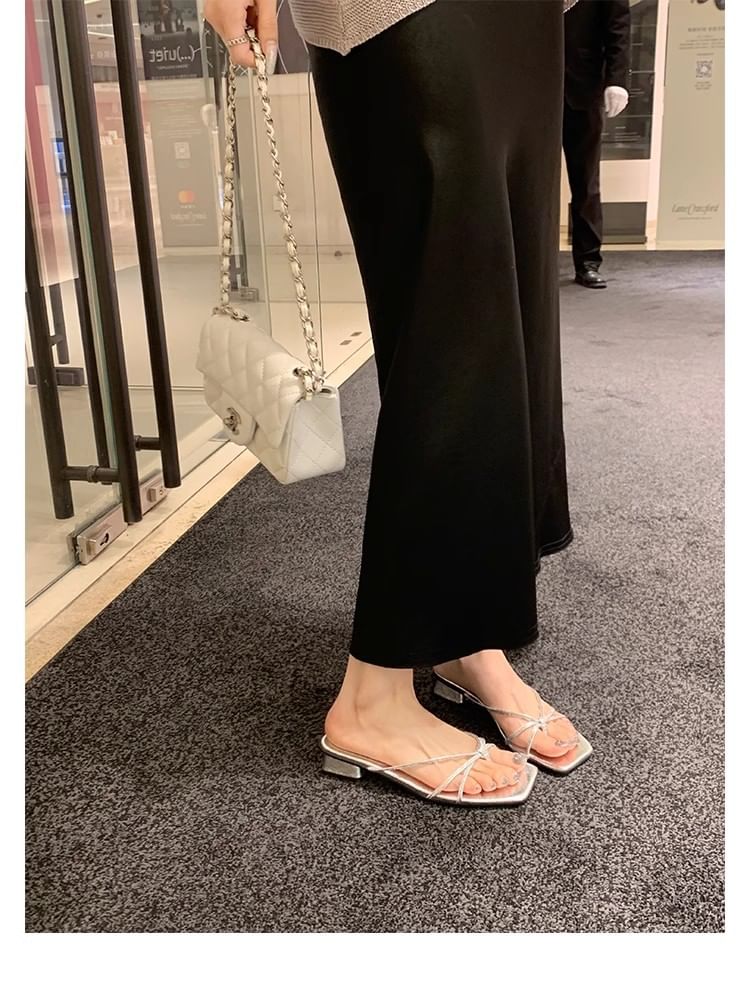 Wholesale Sample Knotted Thong Sandals