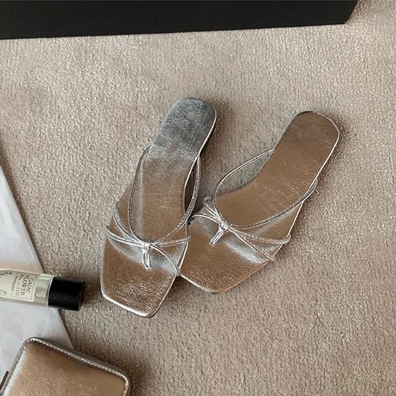 Wholesale Sample Knotted Thong Sandals