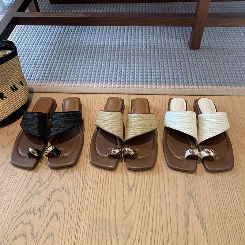 Sample Chunky Heel Square Toe Metal Accent Straw Toe Loop Sandals