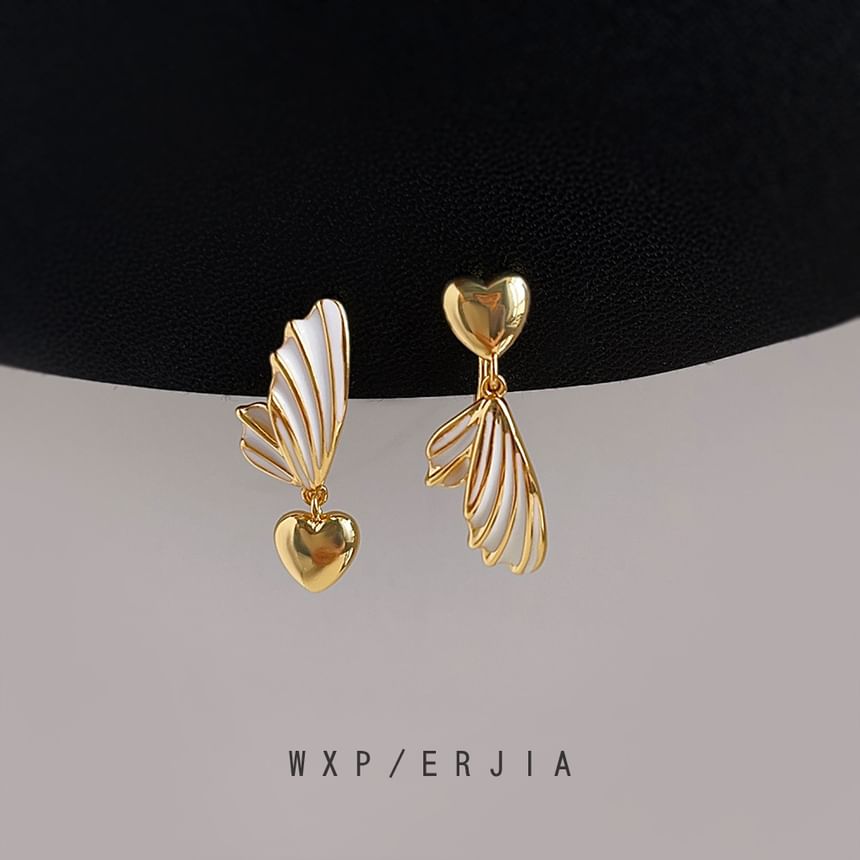 On Asymmetrical Drop Heart Clip Wing Earring