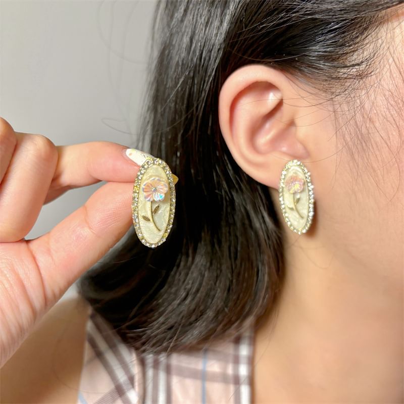 Flower Stud Earring