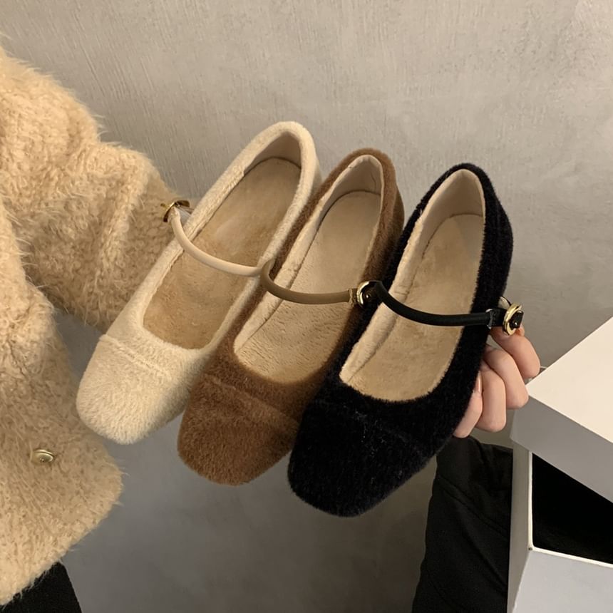Sample Low Heel Plain Mary Jane Pumps