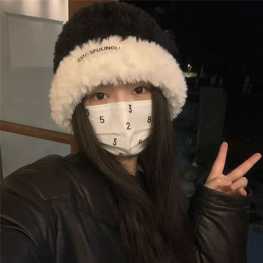 Plain Fluffy / Knit Beanie Cable