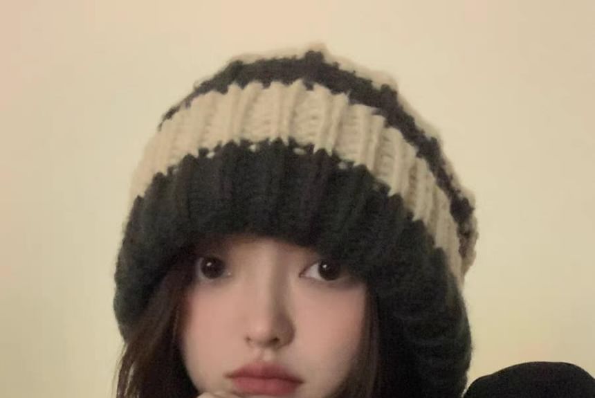 / Plain Striped Ribbed Beanie