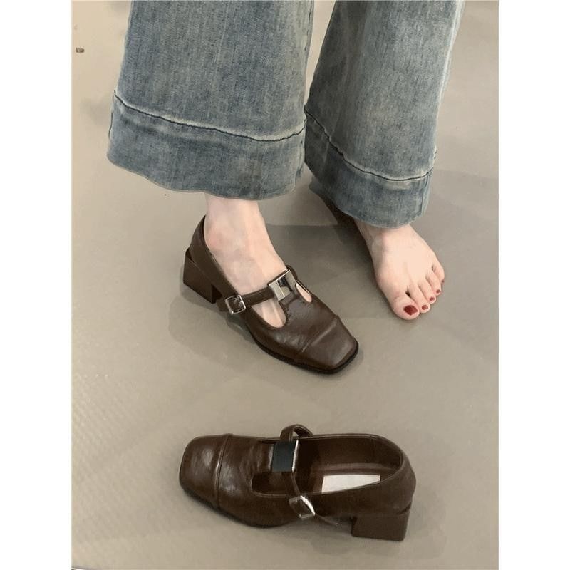 Sample Chunky Heel Square Toe T-Strap Plain Faux Leather Mary Jane Pumps