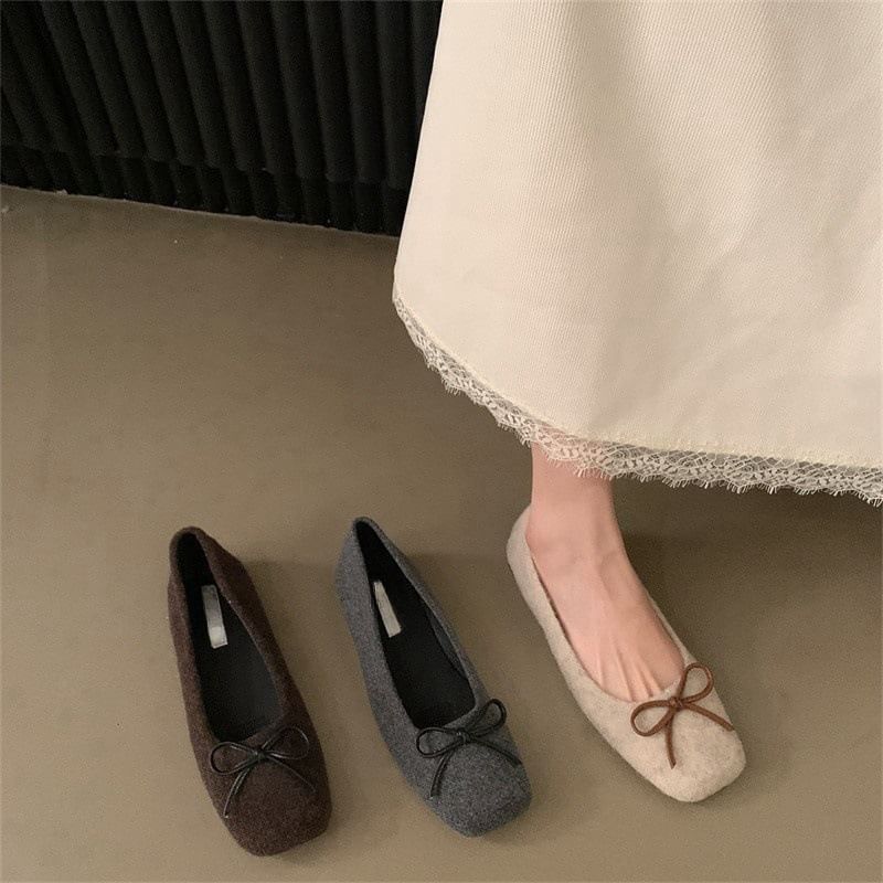 Sample Square Toe Bow Accent Flats