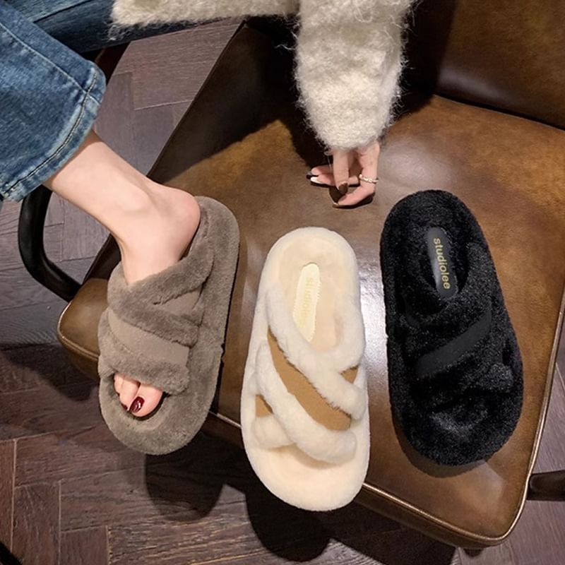Sandals Plain Band Slide Fleece Cross