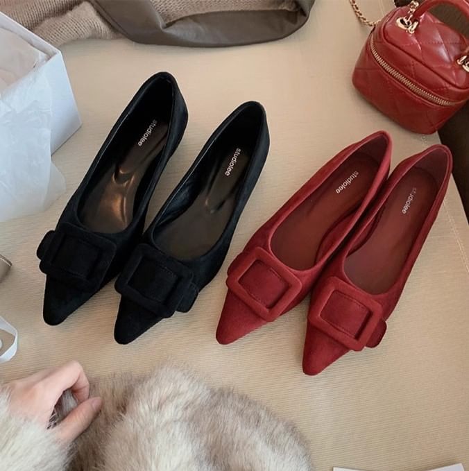 Toe Flats Buckled Pointed