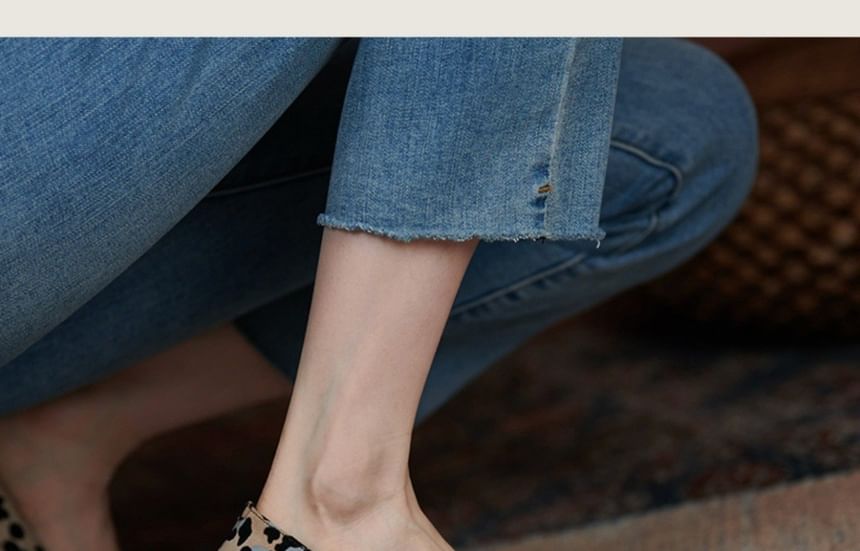 SampleHigh Heel Leopard Pumps