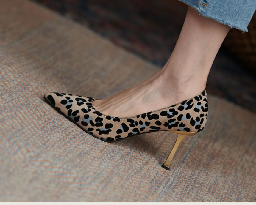 SampleHigh Heel Leopard Pumps