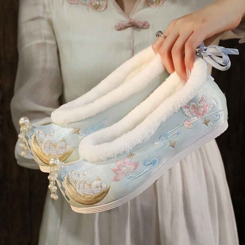 Sample Embroidered Fleece Trim Flats