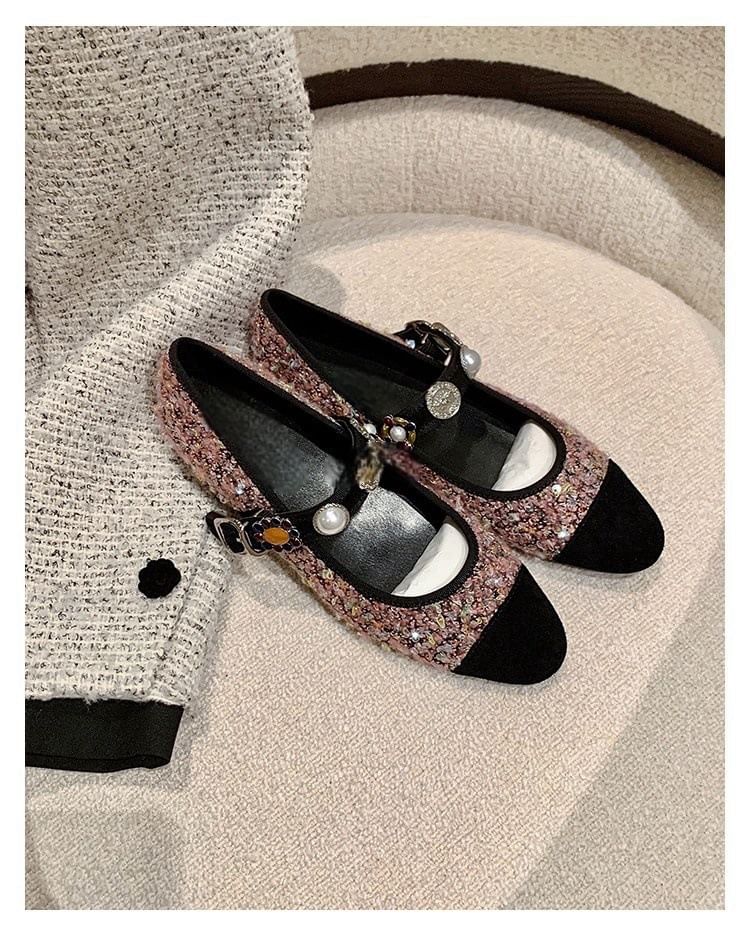 Sample Cap Toe Faux Pearl Tweed Mary Jane Flats
