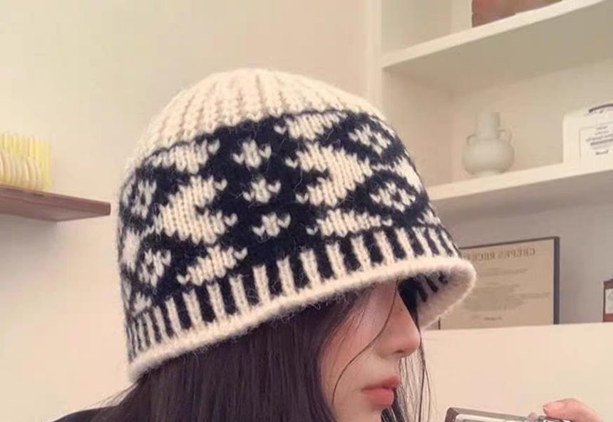 Diamond Jacquard Beanie Knit