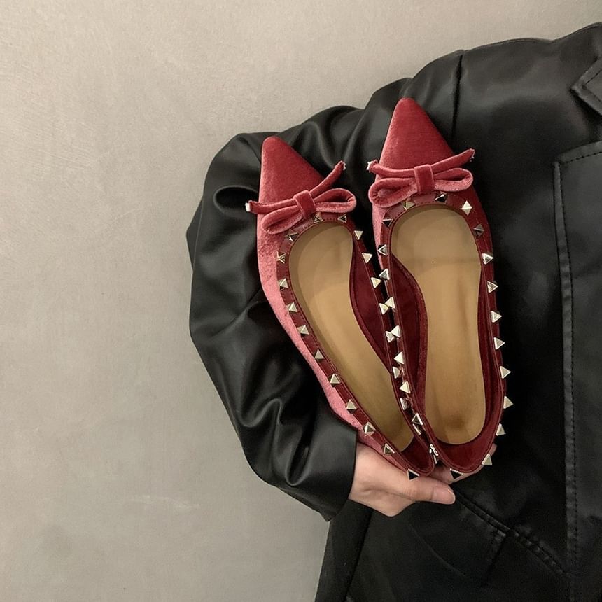 Pointed Toe Bow Studded Velvet Pumps