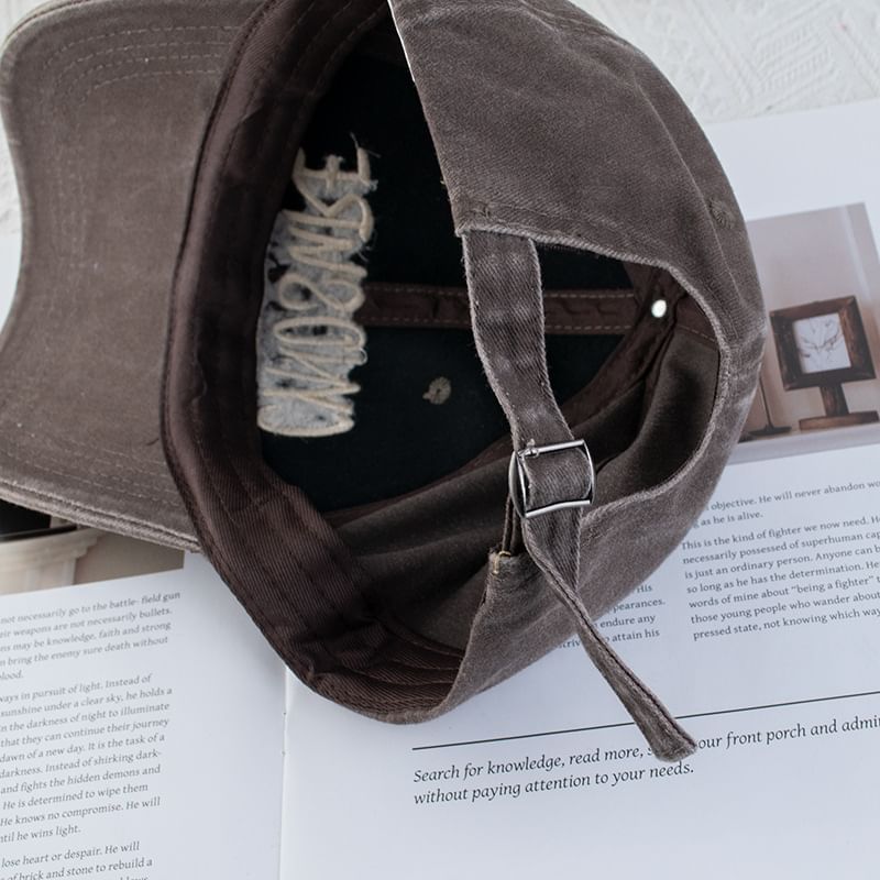 Cap Washed Lettering