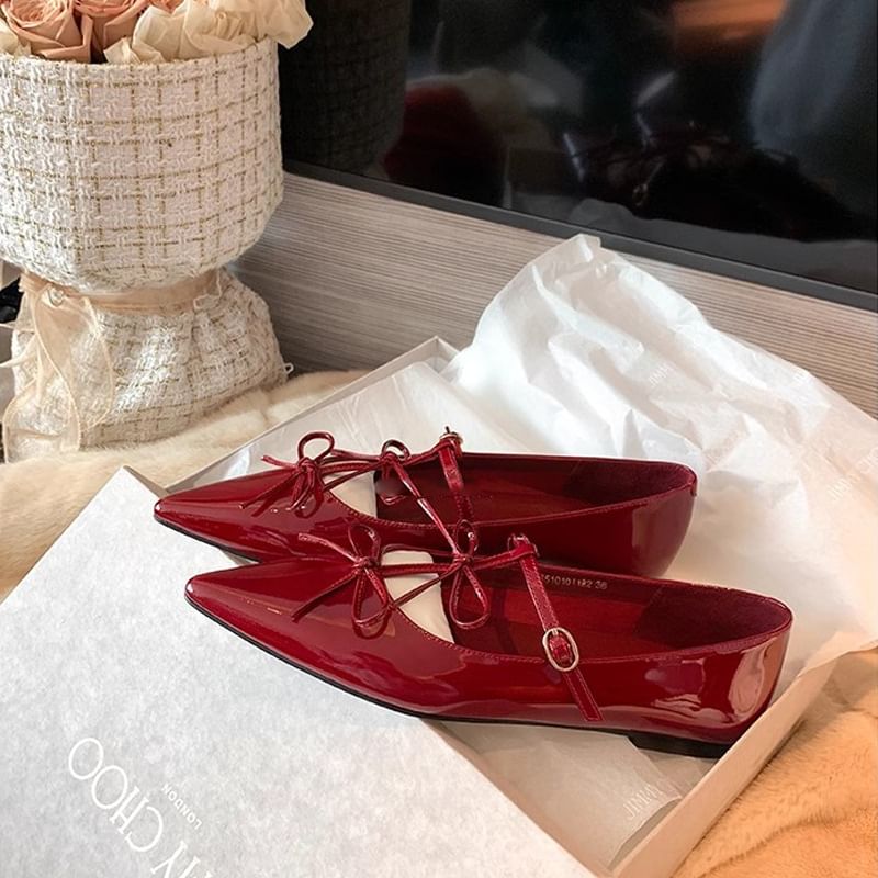 Mary Pointed Jane Flats Bow