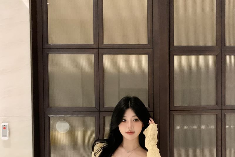 Sheath Accent Slip Flower Mini Knit Long-Sleeve Dress Neck / V