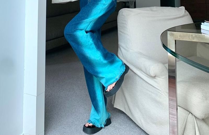 Fray Washed Wide High Rise Leg Jeans