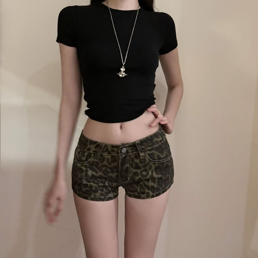Low Rise Leopard Print Denim Hot Pants