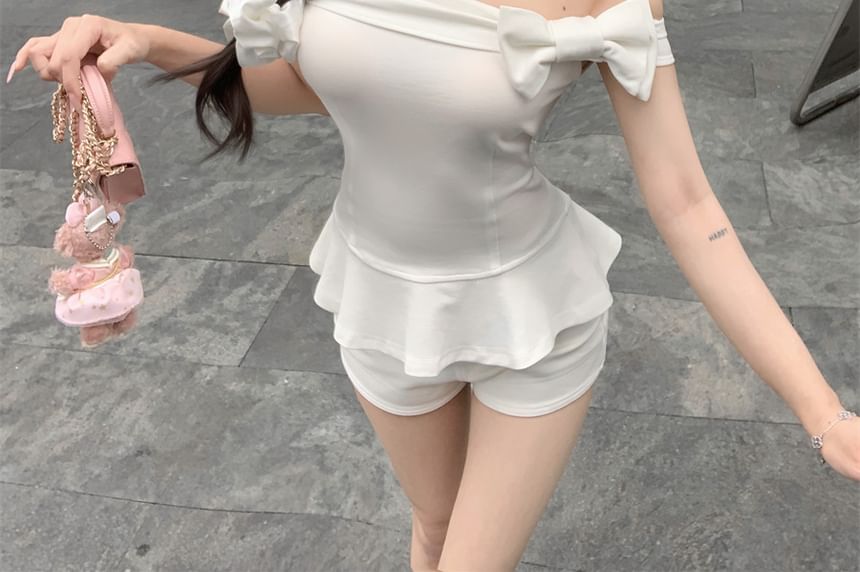 Off-Shoulder Plain Bow Accent Ruffle Hem Crop T-Shirt