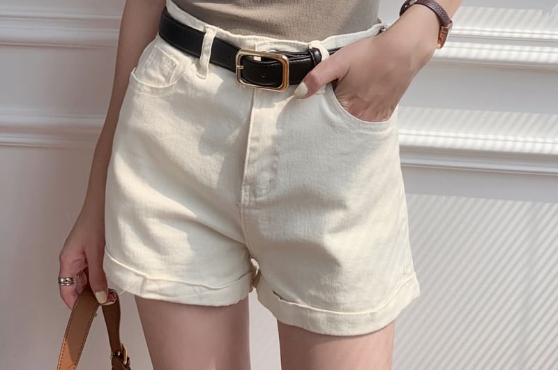 Short Scoop Plain Tee Neck Sleeve