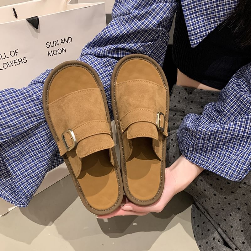 Sandals Plain Buckled Slide