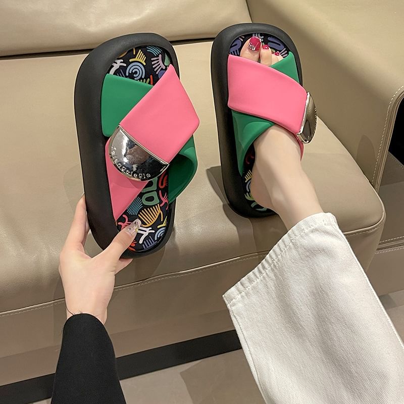 Sandals Cross Two Platform Tone Faux Leather Strap
