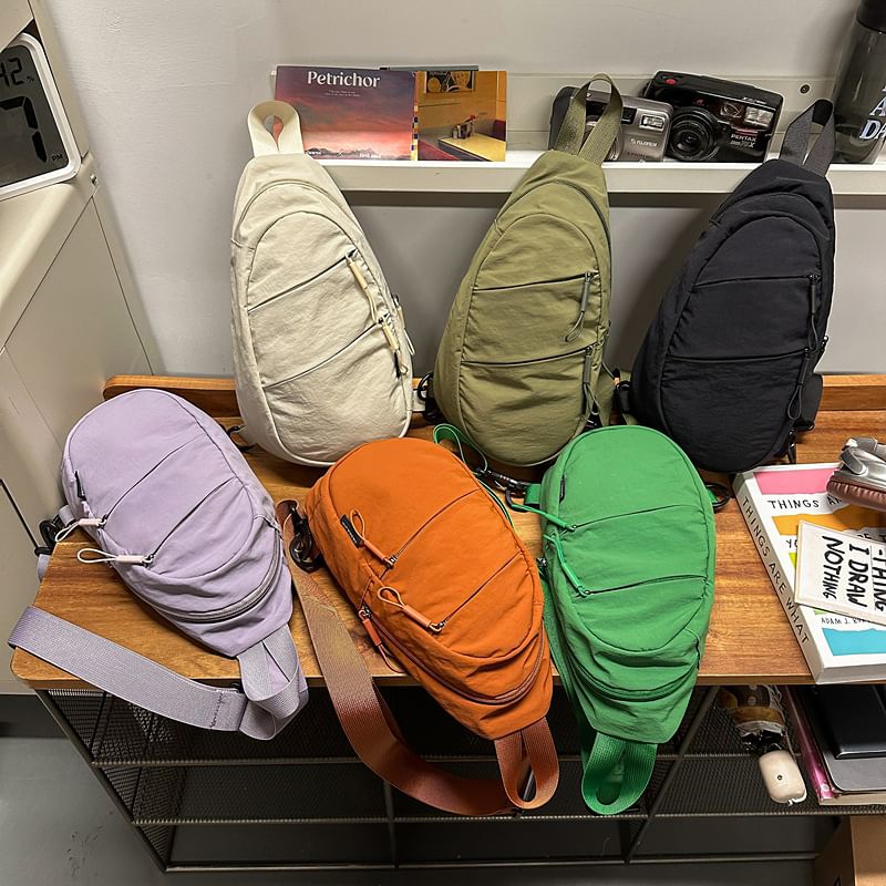 Plain Zip Sling Bag