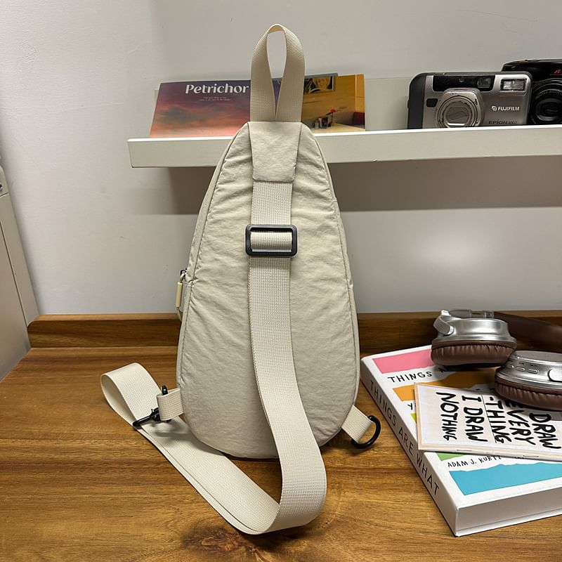 Plain Zip Sling Bag