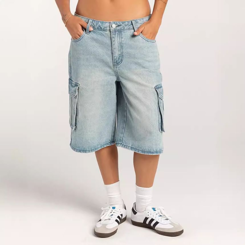 Low Waist Washed Pocket Wide-Leg Denim Shorts