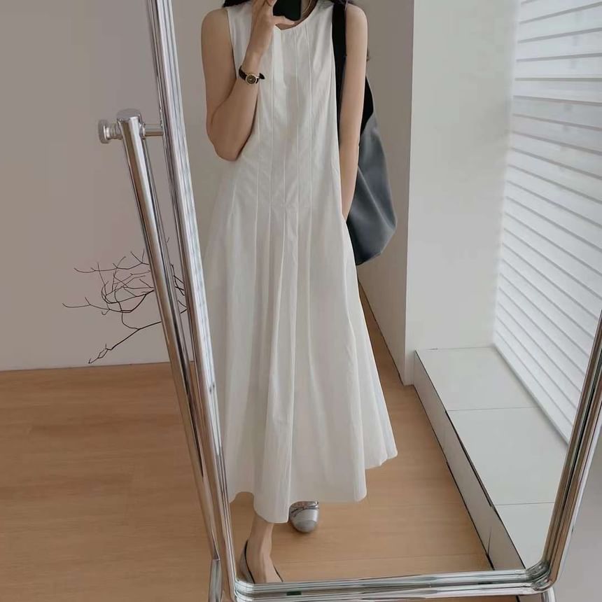 Sleeveless Crew Neck Plain Pleated Midi A-Line Dress