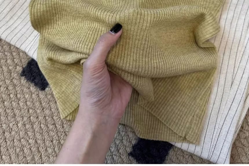 Scoop Neck Plain Knit Tank Top
