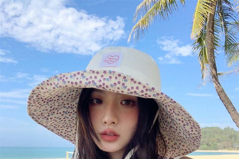 Print Hat Floral Sun Applique Heart
