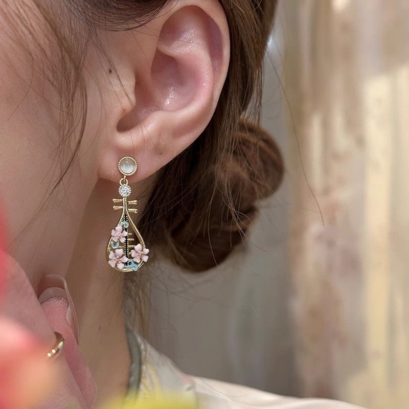 Floral Enamel Pipa Earring Drop