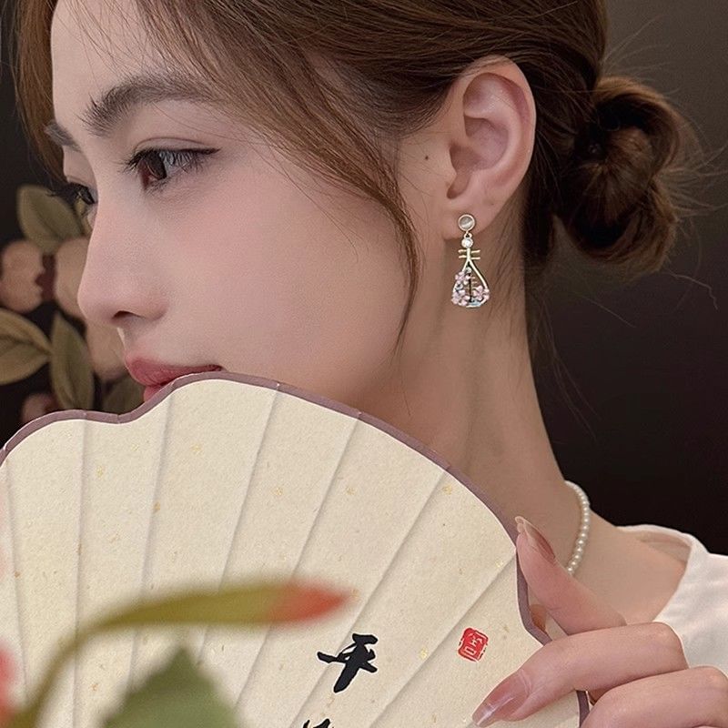 Floral Enamel Pipa Earring Drop