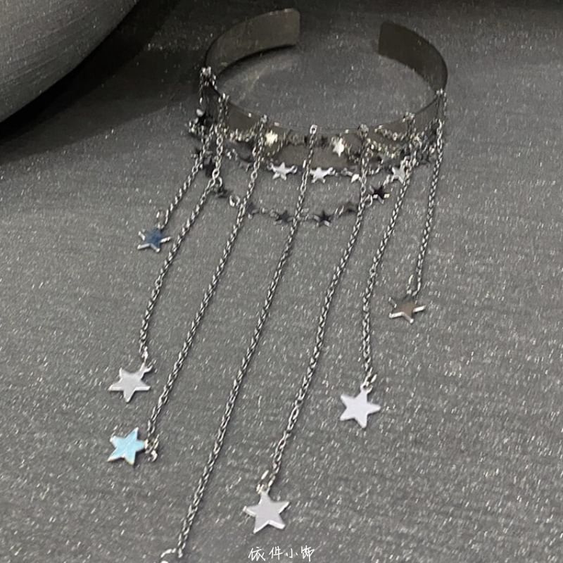 Chain Fringed Open Bangle Star