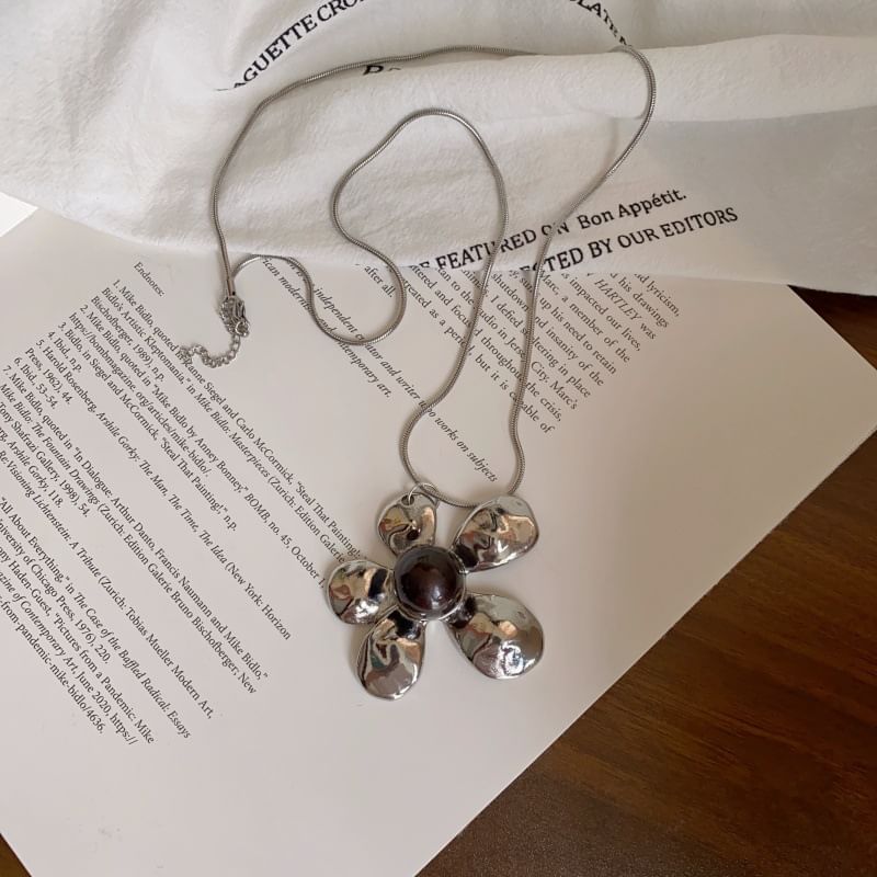 Statement Snake Flower Pendant Necklace Chain