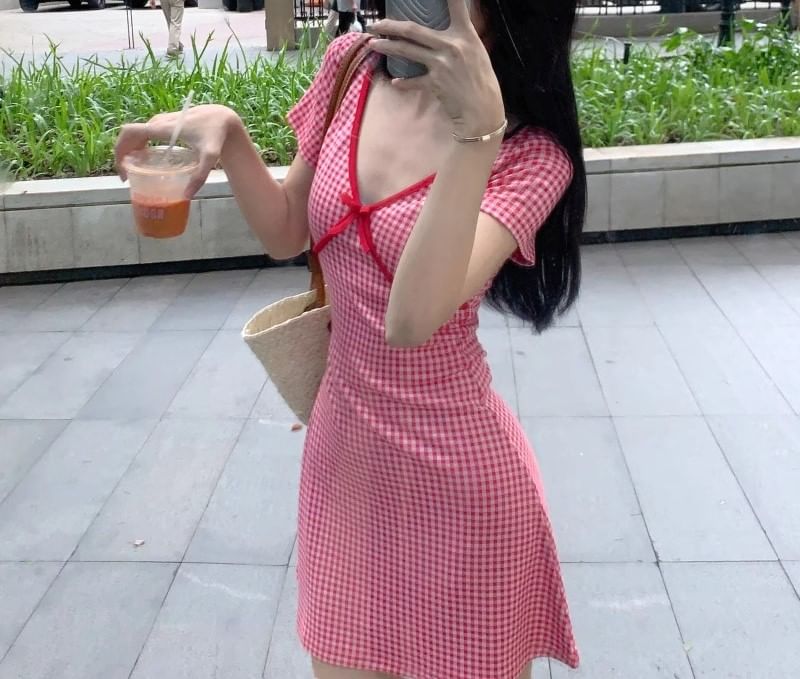 Dotted V-Neck Mini A-Line Dress Short-Sleeve