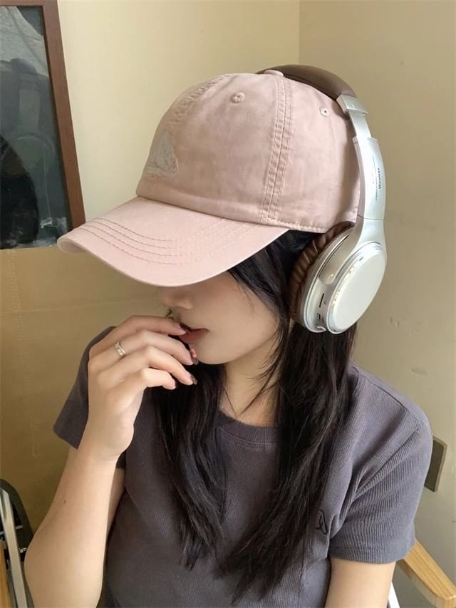 Baseball Cap Mountain Embroidered