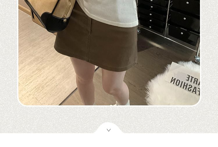 Tee Plain Asymmetrical Short-Sleeve