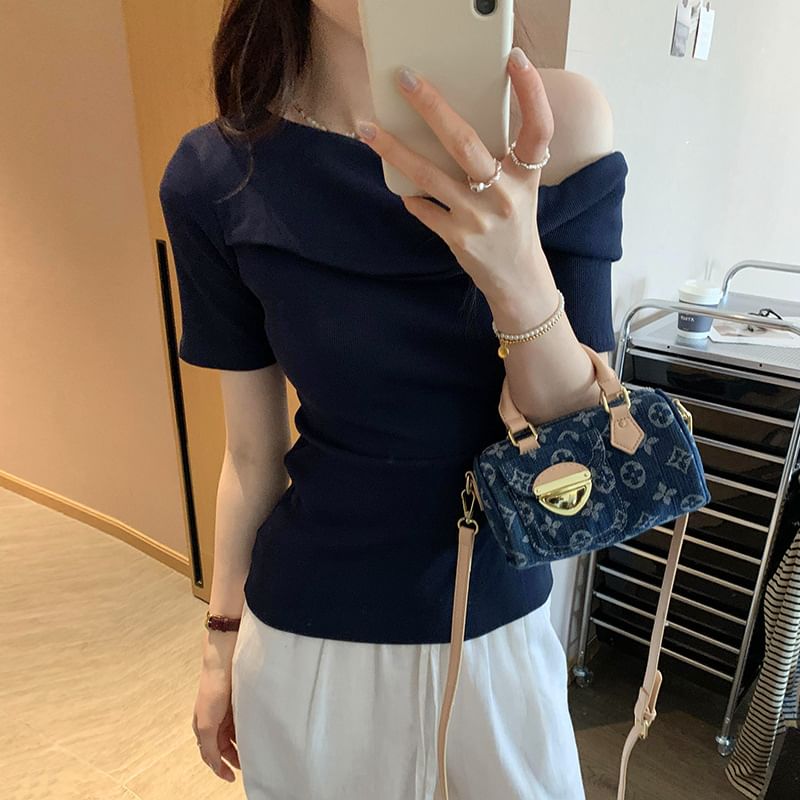 Off Shoulder Top Sleeve Plain Short