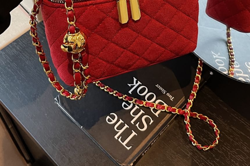 Leather Quilted Faux Chain Crossbody Strap Bag