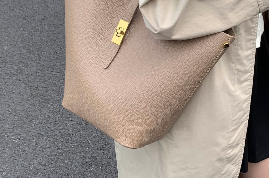 Buckle Pouch With Bag Shoulder
