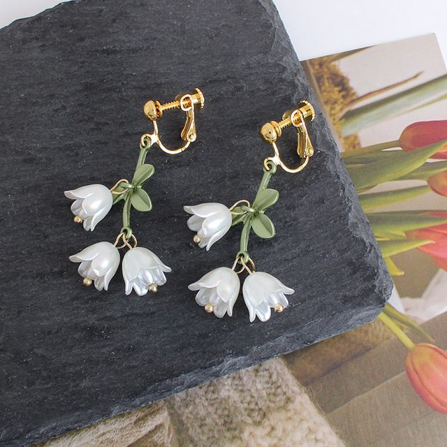 Fringed Alloy Flower Faux Pearl Earring