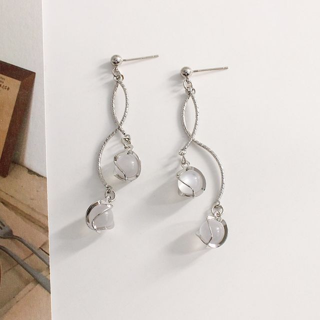 Alloy Eye Cat Earring Faux Stone Fringed