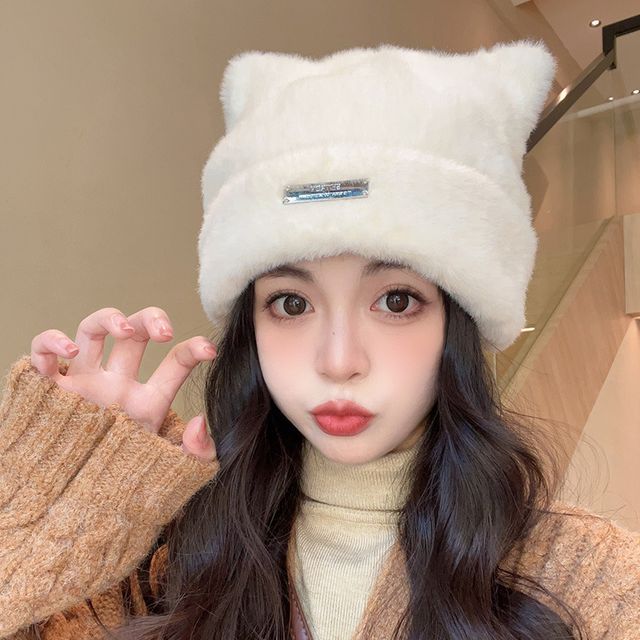 Wholesale Sample Bear Ear Fluffy Beanie
