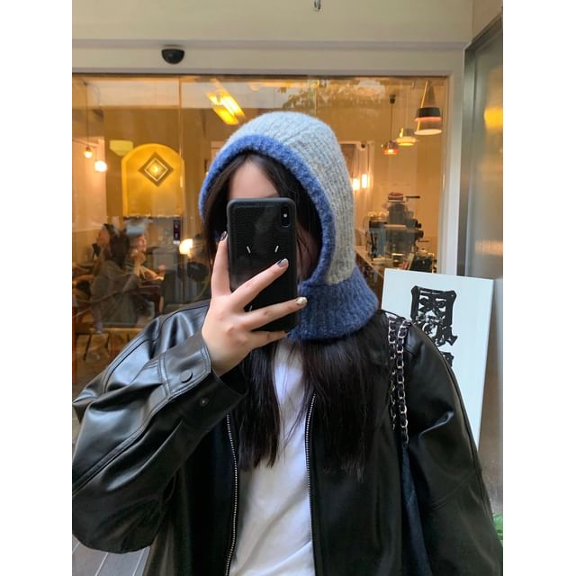 Sample Contrast Trim Knit Balaclava