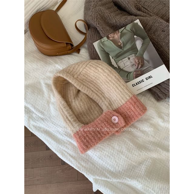 Sample Contrast Trim Knit Balaclava