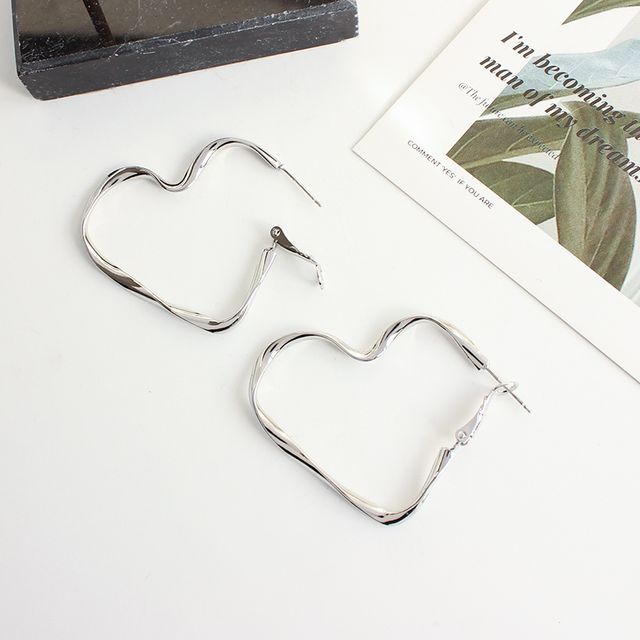 Hoop Earring Clip-On / Heart